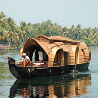 Kumarakom shopping